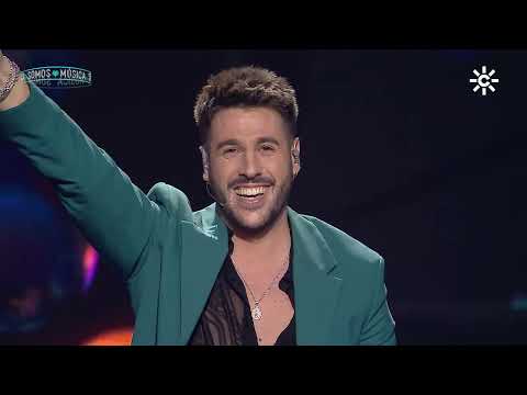 Antonio José canta 'Te traigo flores' en 'Somos Flores'