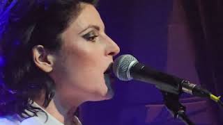 Carina Round - Let It Fall (January 19, 2024