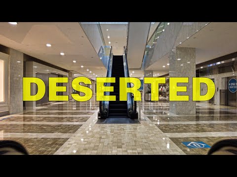 Exploring the Massive but EMPTY Underground PATH in Toronto (July 9, 2021)