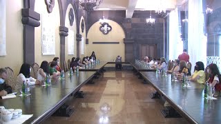 ՔԴԿ տարածաշրջանային պատասխանատուների հետ հանդիպել է Ամենայն հայոց կաթողիկոսը