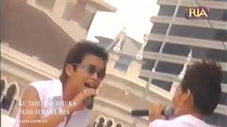 Download lagu Achik Spin & Siti Nordiana - Paling Comel (Anugerah Era ShowCase 2003) mp3 Download lagu Achik Spin & Siti Nordiana - Paling Comel (Anugerah Era ShowCase 2003) mp3