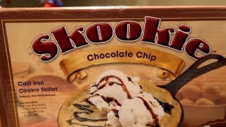 🍪BIG CHOCOLATE CHIP COOKIE IN CAST IRON SKILLET! WARM, GOOEY & DELICIOUS! TOPPED WITH ICE CREAM!🍪