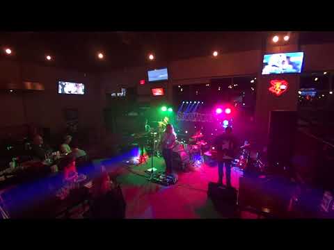 SoniManic Performs Tainted love at Ironwood Bar and Grill