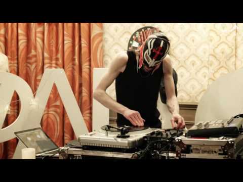 Naive Ted - Strangerphobia [Live at The Parlour]