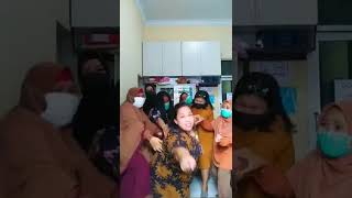 Download lagu Video Tiktok Ibu Ibu Gendut mp3
