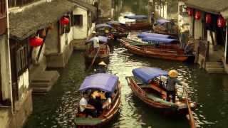 preview picture of video 'The old town of canals of Zhou Zhuang, China'