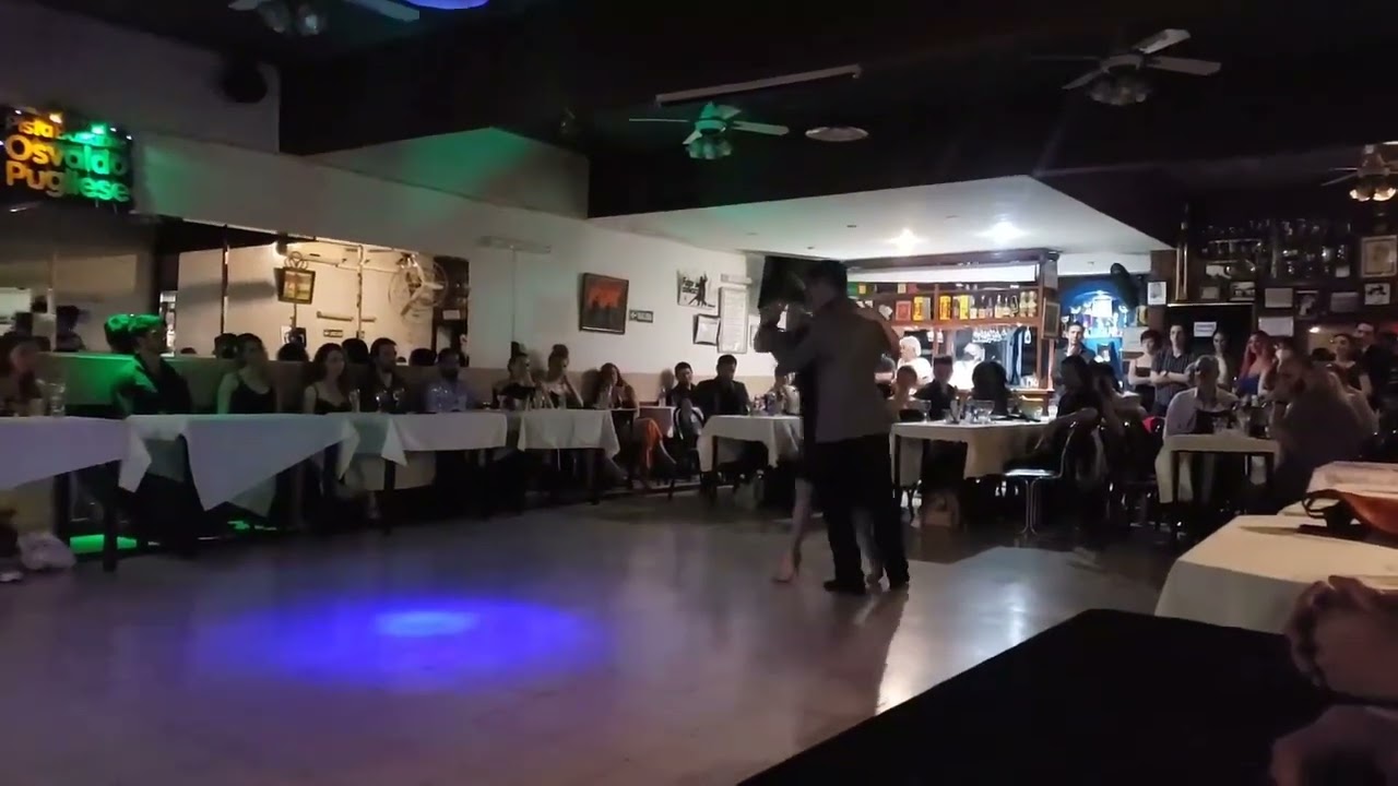 Video thumbnail for Victoria Olivella y Agustin Rojas bailan Decis que no te quiero.