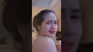 Download lagu cewek tiktok pake daster goyang hot viral | tante pemersatu bangsa terbaru mp3