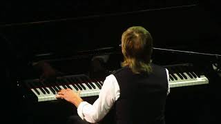 Let 'Em In - Paul McCartney (Montreal 2025 2nd night)