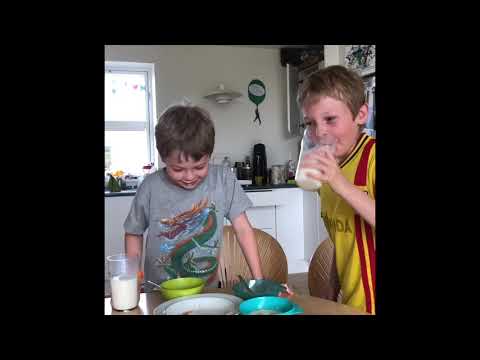 Bacondrengen spiser verdens stærkeste nudler