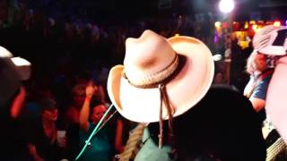 Tribute - Wayne Mills