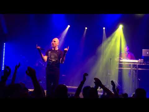 De/Vision - Essence (Live in Berlin 2018-04-14)