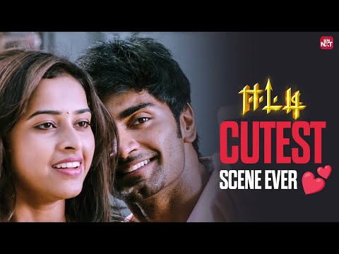 Atharavaa & Sridivya's cute romantic scene from Eetti💕| Sun NXT