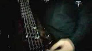 Video thumbnail for John Moyer of Disturbed talks about his gear by TrabenBassCompany