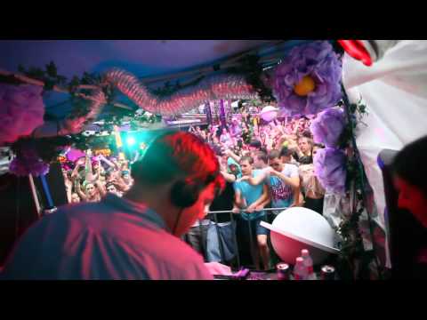 Chinese Laundry Garden Party ft Nero, Sub Focus and Chase & Status