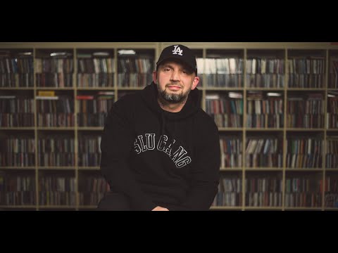 Pamiętacie, jak Peja spalił koszulkę Prosto? Raper mówi nam, jakie miał wówczas relacje z Sokołem