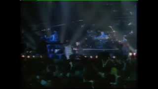Level 42 - Hot Water - Live Wembley 1986