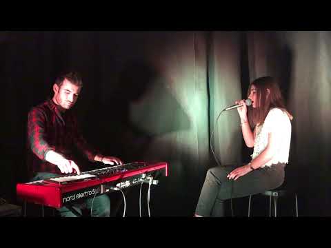 DOREMUSIC :   Vibes Duo Sing it back- Rolling in the deep