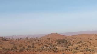 الأرض جاف من المياه في بادية سرح الاغنام 🐏🐏🏜