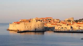 preview picture of video 'Dubrovnik - stari grad - izlazak sunca'