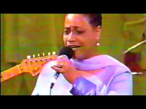 Walter Hawkins feat. Love Center Choir (Extended Version) - "Joy" PRAISE BREAK