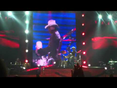 HD HQ AUDIO Guns N' Roses - Sweet Child O' Mine (live Glasgow 2012)