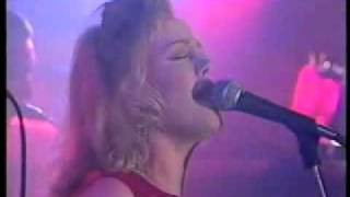 Angeline Ball The Commitments Can&#39;t stand the rain