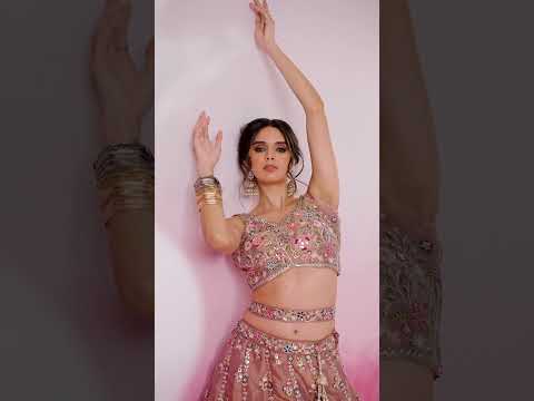Vardan Rosegold Net Sequinned Designer Bridesmaid Lehenga – product video thumbnail