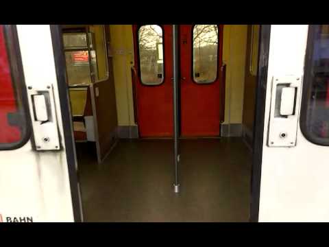 X-Wagen im Orginal design bei der S-Bahn Nürnberg