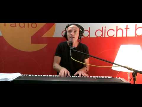 Stef Bos - 'Papa' (Live in Radio 2 Studio)