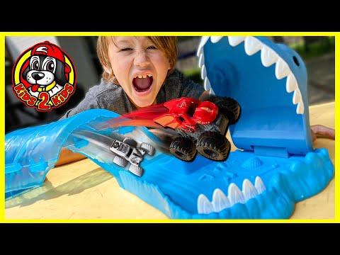 Monster Jam Toy Trucks UNBOXING 📦 Megalodon Race & Chomp Playset (Mini Mystery Series 3 Dragonoid)