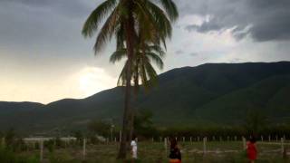preview picture of video 'A Visit to the Land in Tuxpan and Swimming at 'La Cima''