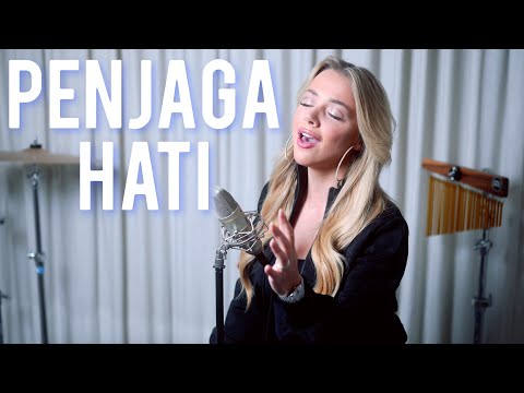 I TRIED SINGING INDONESIAN…😱 Penjaga Hati - Nadhif Basalamah
