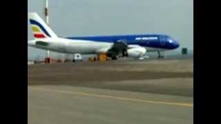 preview picture of video 'Air Show @ Chisinau International Airport - The Civil Aviation Day. Airbus A320.'