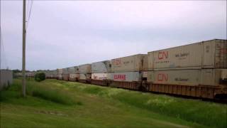 preview picture of video 'CANADIAN CONTAINER TRAIN'