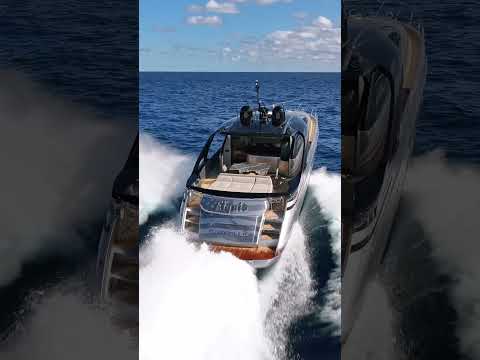 Pershing 70 off of Fort Lauderdale