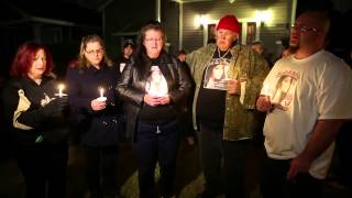 Candlelight vigil held for Lindsey Crain