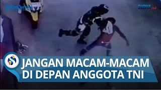 Download lagu BELA PEREMPUAN TERANCAM, Anggota TNI Sigap Mengamankan Pria Bawa Parang di SPBU di Kalsel mp3