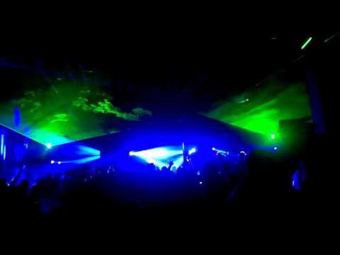 Bryan Kearney @ Kearnage NYC - Paul Van Dyk vs. Delerium - Silence In Berlin (Bryan Kearney mashup)