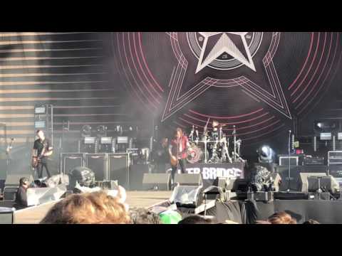 Alter Bridge - Blackbird live