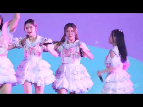 BNK48 Earth - Kinou Yori Motto Suki @ BNK48 12th Believers FIRST PERFORMANCE [Fancam 4K 60p] 220828