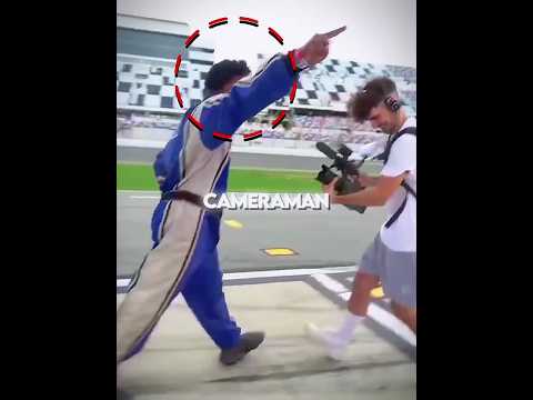 IShowSpeed's new cameraman wasn't supposed to do this...👀