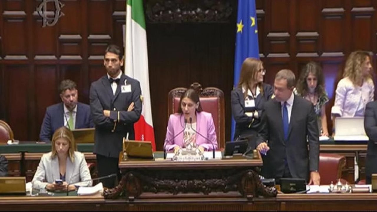 Camera nega autorizzazione sulle chat Delmastro con 206 voti favorevoli