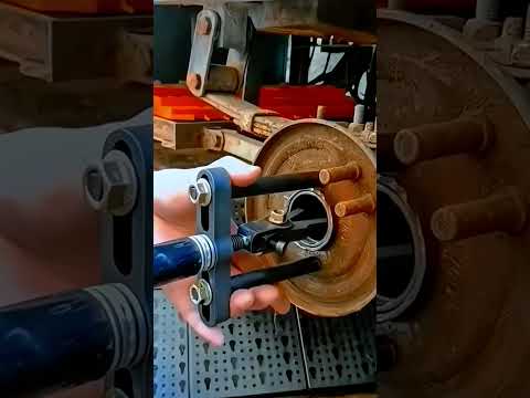 Genius Bearing Puller Tool Removes Inner Bearings in Seconds! Must-Have Hack for Mechanics!