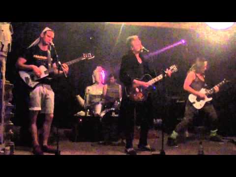 Hot Bodies - Hole in the Head (Live at the Recycle Lounge Gallery Club 21.12.2014)