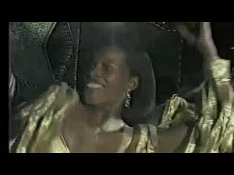 Miss Soukouss et Aurlus Mabele (RIP)-Plateau en or