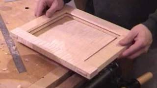 preview picture of video 'Woodworking: curly maple spice box part 25'