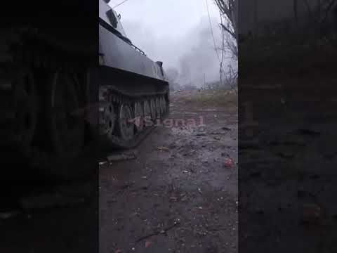 Beginning Assault On Azovstal: Powerful Blast From Direct Fire From A DPR Tank Crew On Nationalists