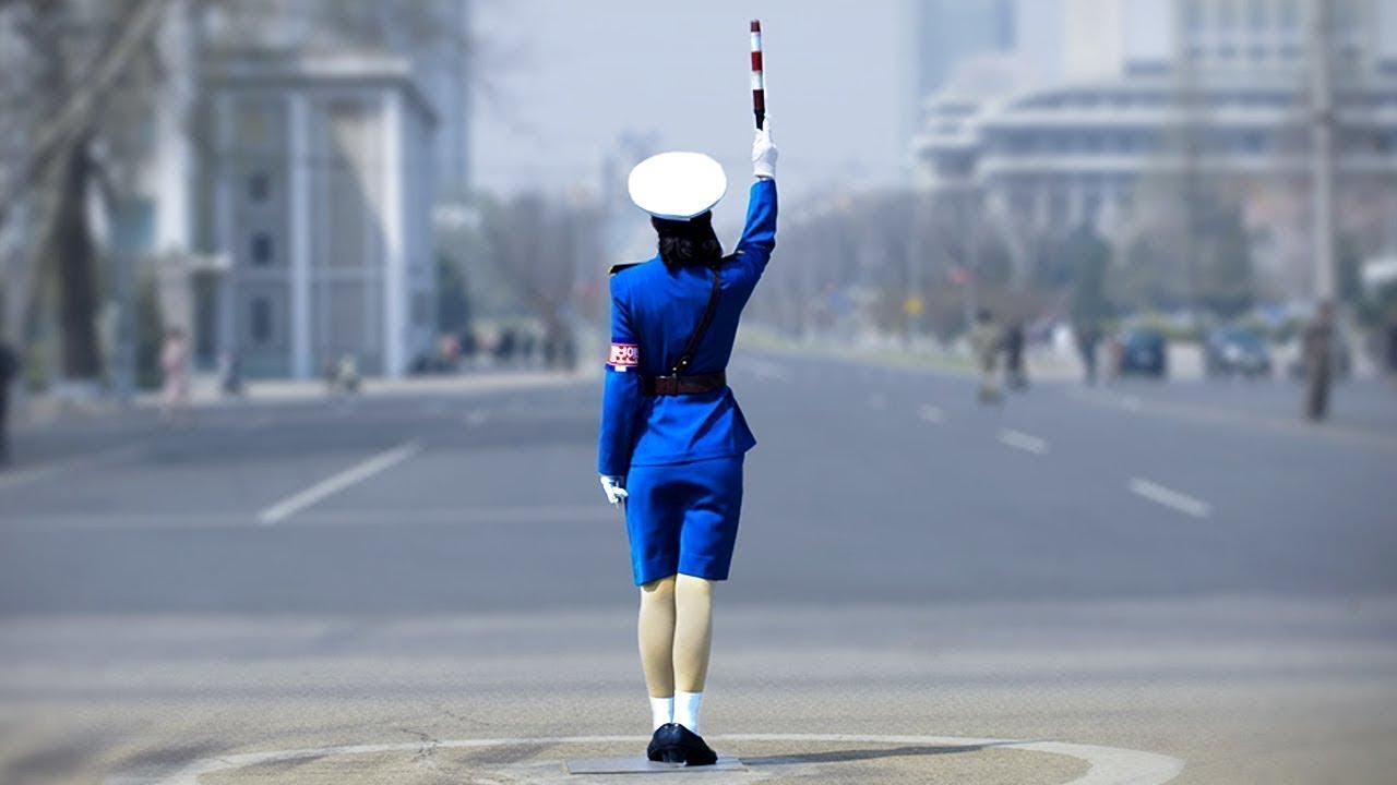 Trabajos Más Inutiles Que Solo Existen En Corea Del Norte