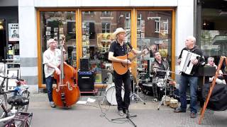 Minsekinder spelen Vreag mien hert bij Sounds Venlo